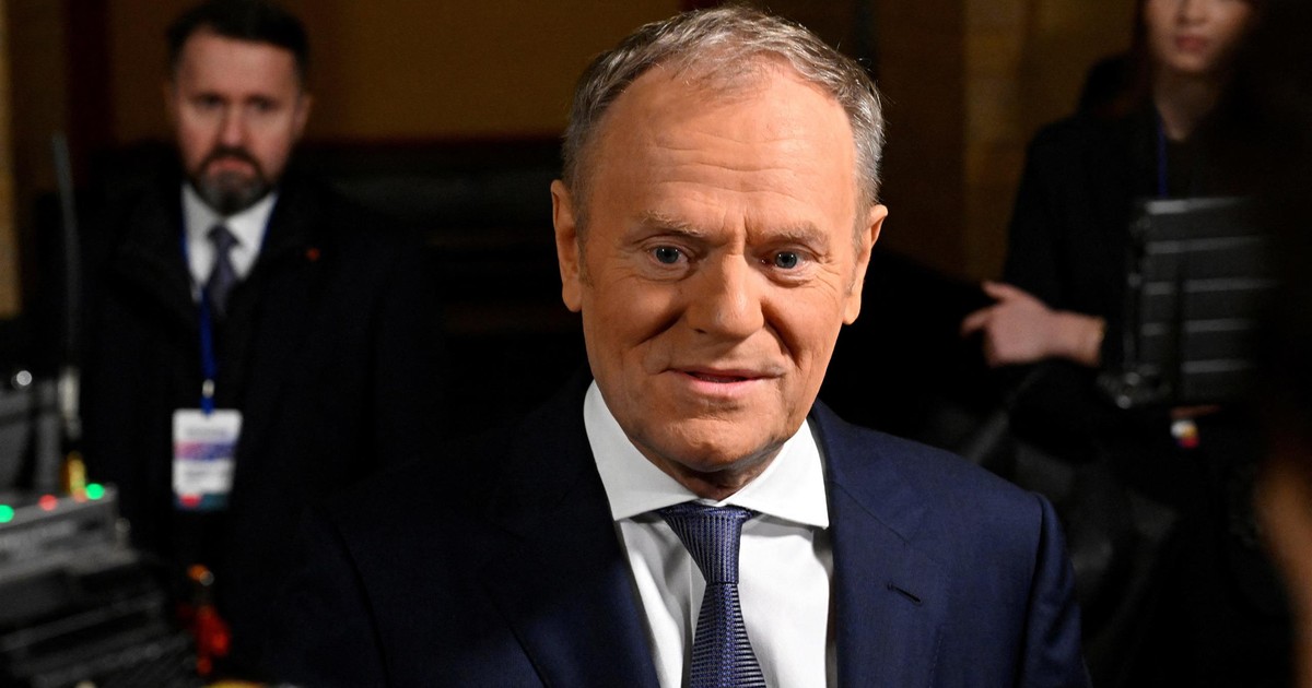 Premier pokazał nowy sondaż. "Spróbuję zapomnieć o polityce"