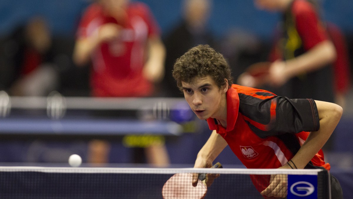 W pierwszej rundzie turnieju tenisistów stołowych na igrzyskach olimpijskich w Rio de Janeiro Jakub Dyjas pokonał Marcelo Aguirre 4:0 (11:5, 11:9, 11:9, 11:7).