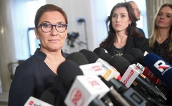 Za nową partią na prawicy stoi o. Rydzyk? Macierewicz mówi o 'fake news', Mazurek ostrzega...