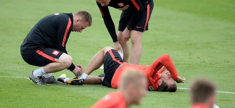 Euro 2016: Chwile grozy na treningu biało-czerwonych. Uraz Krychowiaka na szczęście okazał się niegroźny