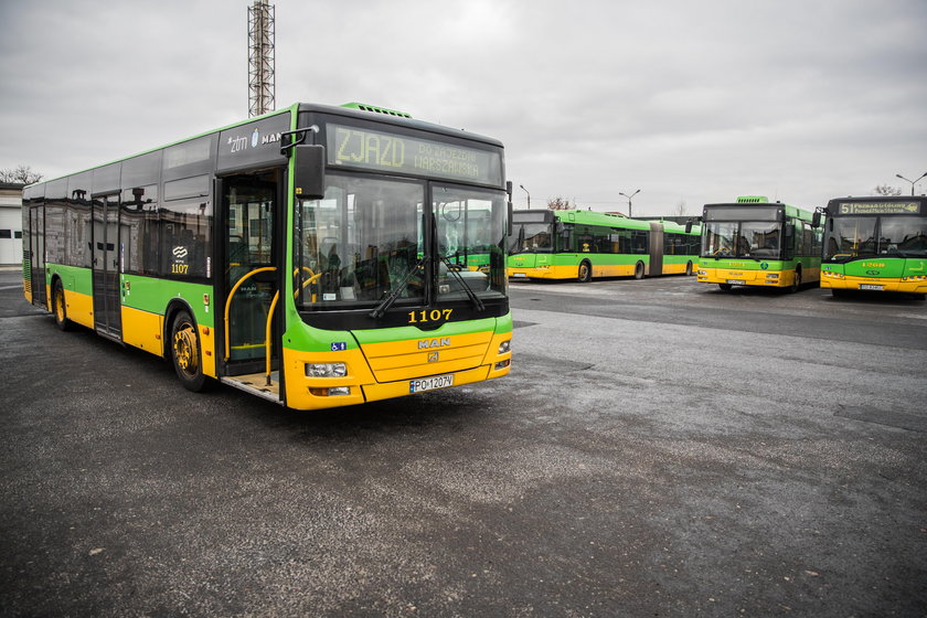 Nowoczesne ekrany w poznańskich autobusach