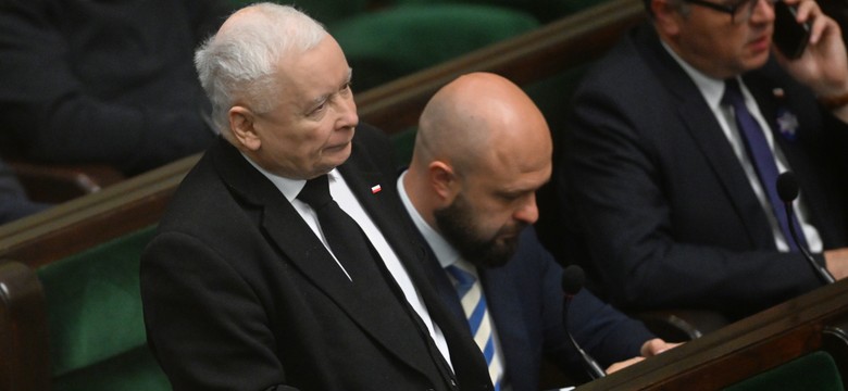 Skandaliczny gest Kaczyńskiego w Sejmie. Wykonał go podczas przemówienia ministra sportu