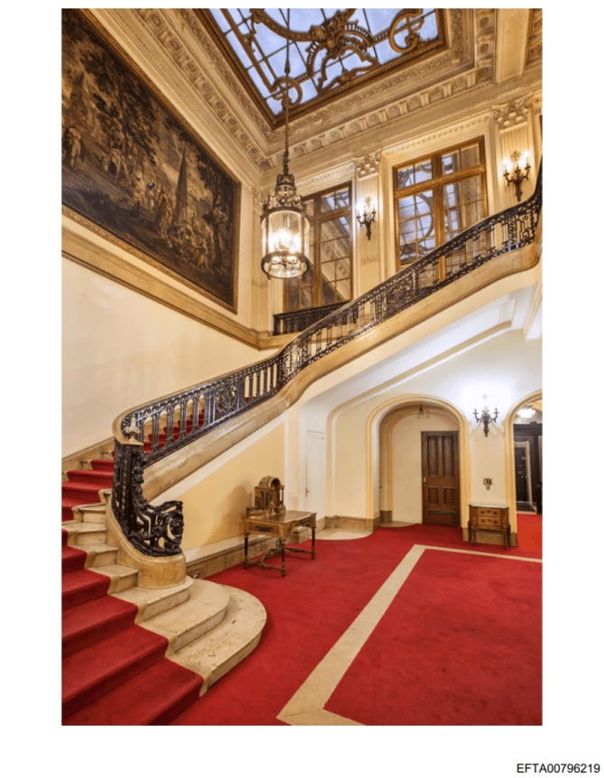 Titova vila je imala glamurozno stepenište