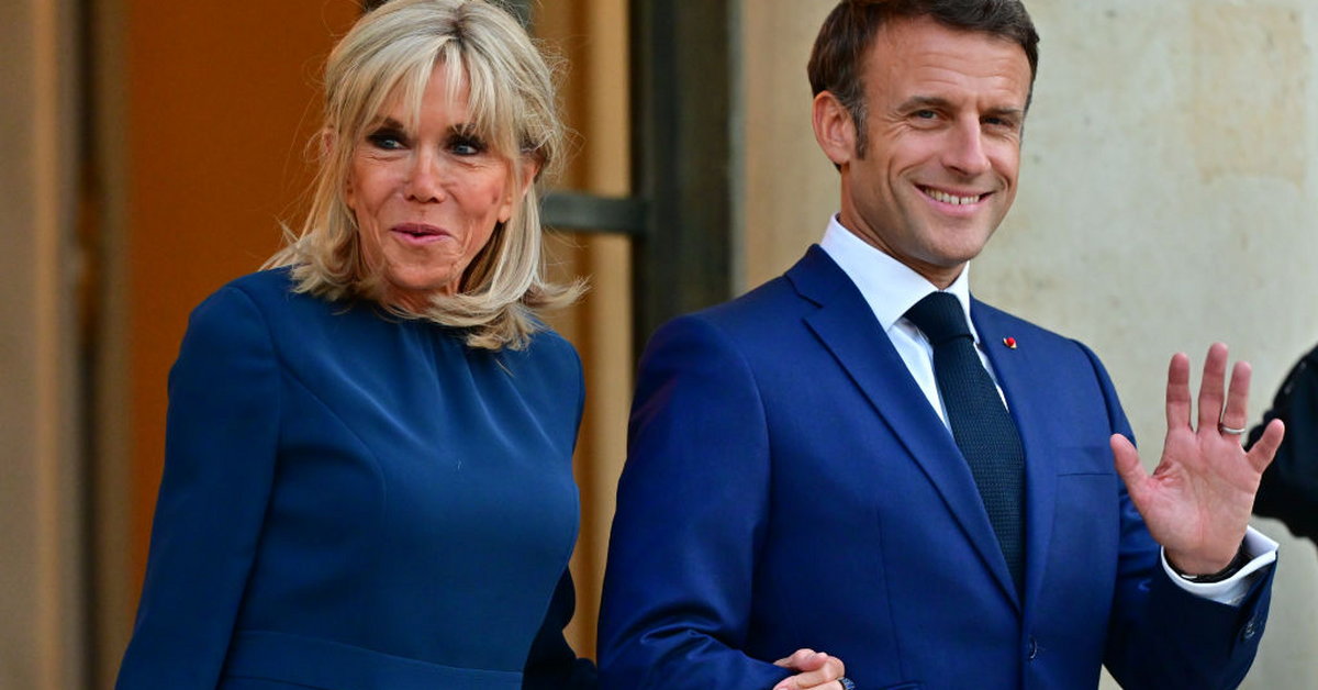 Emmanuel y Brigitte Macron de vacaciones.  Imágenes del yate circularon por la red.