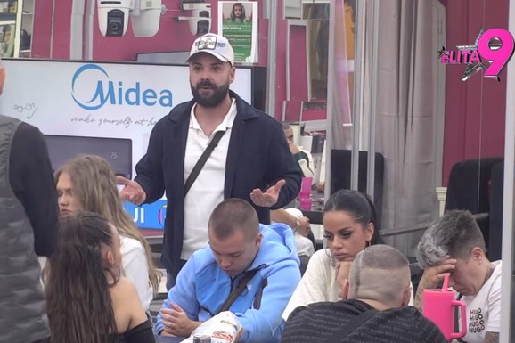 "Kad sam imao 18 godina otišao je sa drugom ženom koja ima unuke": Luka Vujović POBESNEO,  majki Biljani dao ZELENO SVETLO da ispriča sve o porodici