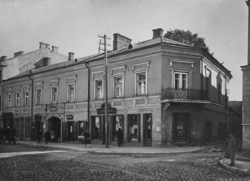 Ulica Trocka w Wilnie. Dom, w którym mieszkała rodzina Piłsudskich. (źródło: NAC, sygn. 3/1/0/9/7611)