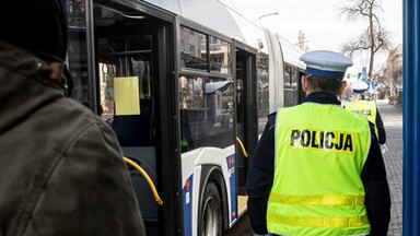 Bijatyka w krakowskim autobusie miejskim. Wszystko zaczęło się od "Barki"