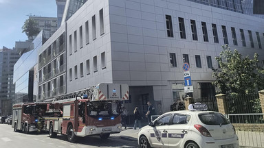 Pożar biurowca w centrum Warszawy. Ewakuowano kilkaset osób