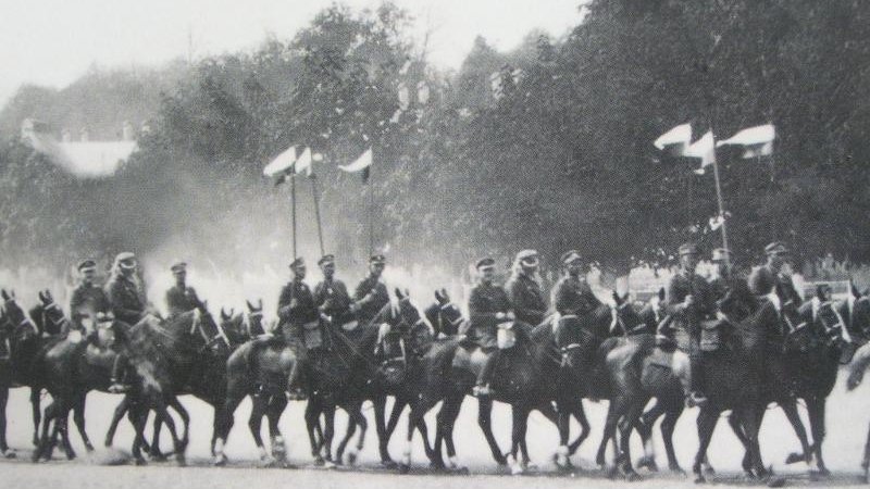 1. Pułk Szwoleżerów Józefa Piłsudskiego w drodze na front w toku wojny polsko-bolszewickiej