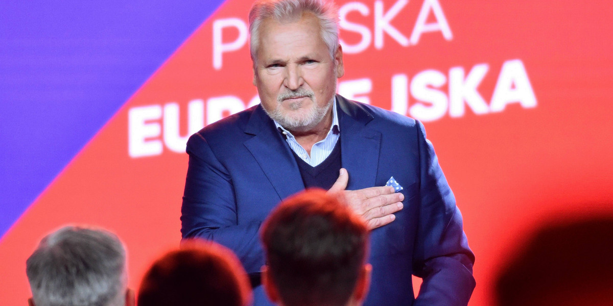 Kwaśniewski o Merkel i Macronie: To nie są idioci. Oni wiedzą, jak się robi dyplomację w odróżnieniu od naszych liderów