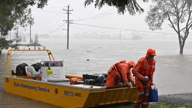 Powodzie w Australii. Dobytek dziesiątek tysięcy osób zagrożony
