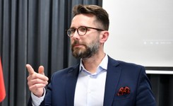 PiS wywołał wilka z lasu. Teraz mierzy się z krytyką na Tiktoku