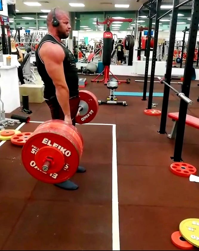 Egy koncertzongorát vagy egy Harley Davidson motort is felemelne Kecskés Dávid