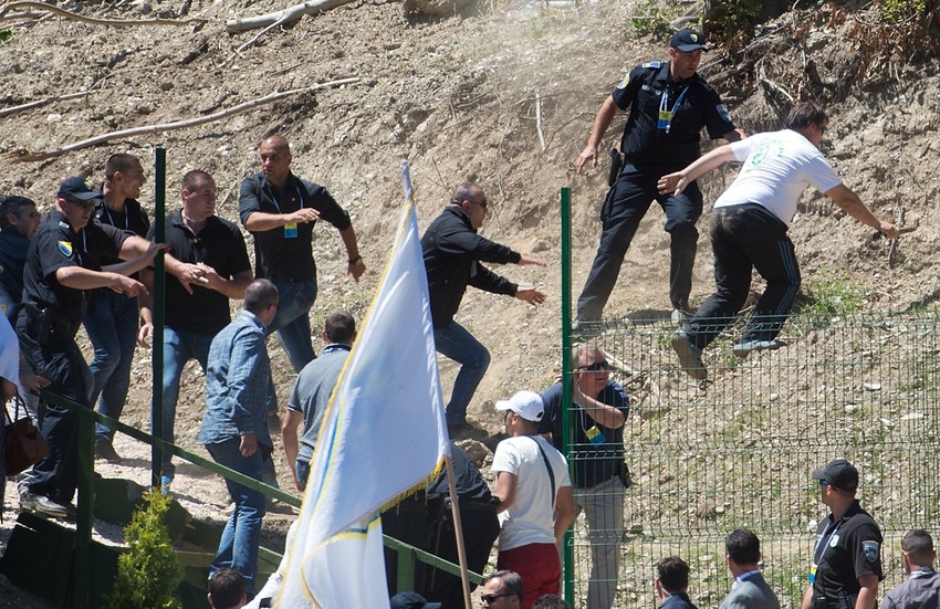 Osumnjičeni za napad na Vučića pokušava da pobegdne