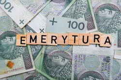 Oto najniższe i najwyższe emerytury w Polsce. Różnice w kwotach są ogromne [LISTA]