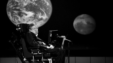 Stephen Hawking nie żyje. Świat pogrążył się w żałobie