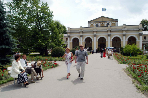 Schmid poinformowała, że z prywatyzacji będą wyłączone uzdrowiska: Krynica-Żegiestów, Świnoujście, Ciechocinek, Lądek- Długopole, Kołobrzeg, Rymanów, Busko-Zdrój (na zdjęciu)