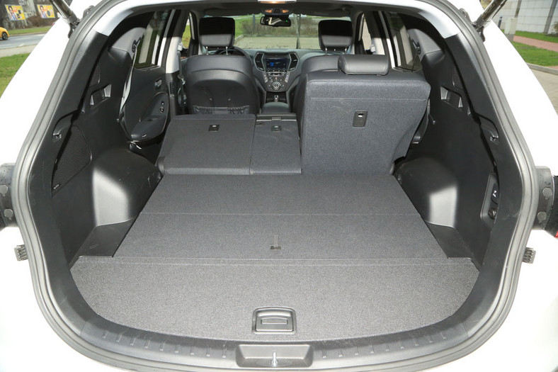 Hyundai Santa Fe 2.2 CRDi po liftingu - przybyło komfortu i 3 KM mocy