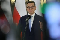 Powiązania z Zondą jak gorący kartofel. "W PiS mówią, iż Morawiecki się boi"