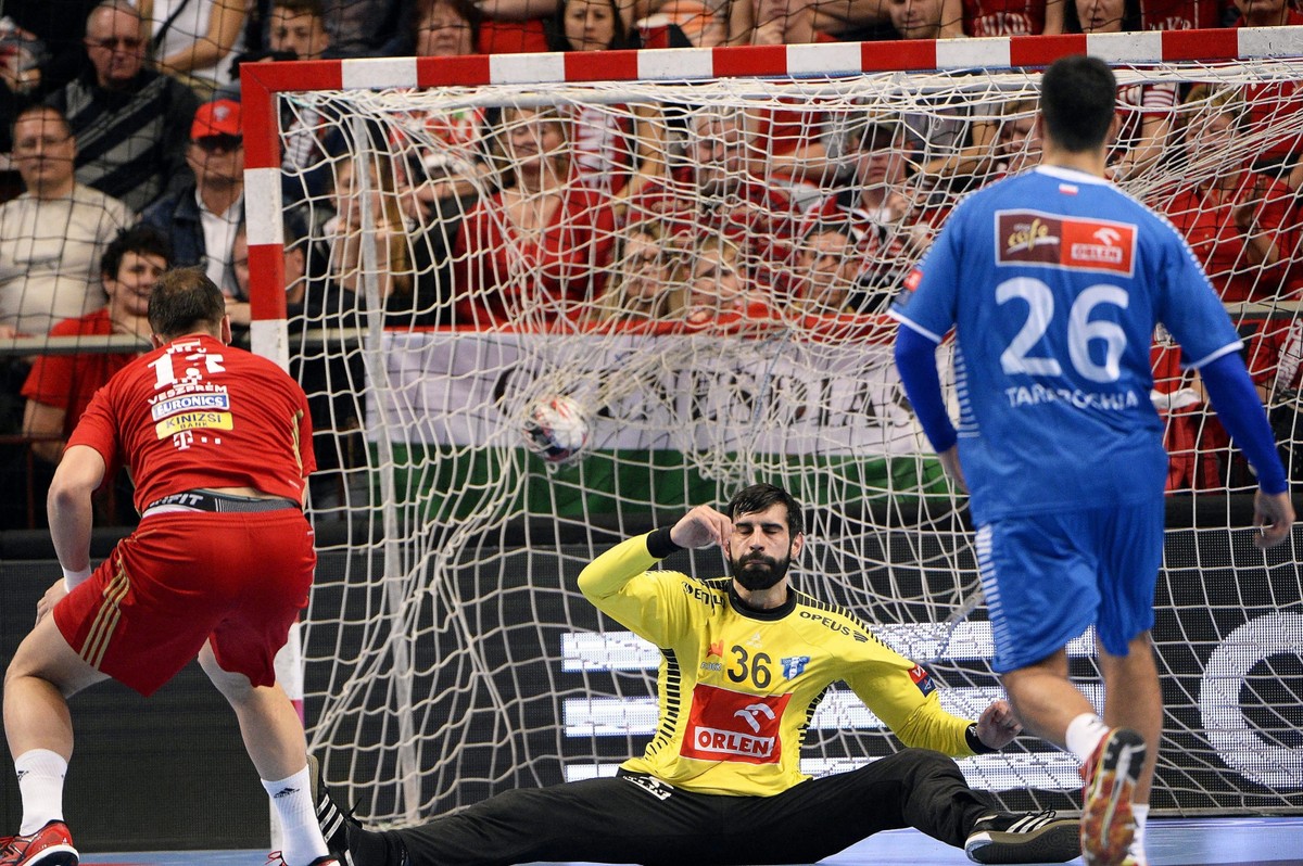 Piłkarze ręczni Orlen Wisły Płock przegrali z MVM Veszprem w Lidze Mistrzów