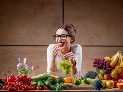 Zjada Cię stres? Zjedz owoce i warzywa! Odkryto nowy fakt dotyczący ich wpływu na kondycję psychiczną