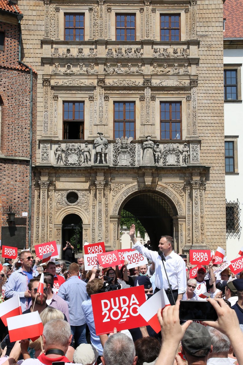 Andrzej Duda ostro o LGBT