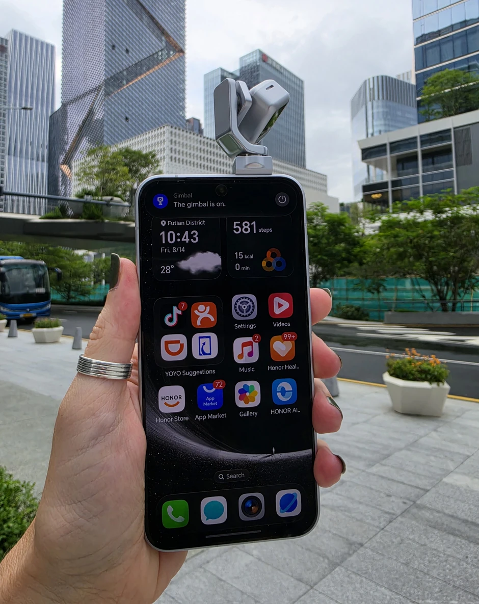 Robot Phone