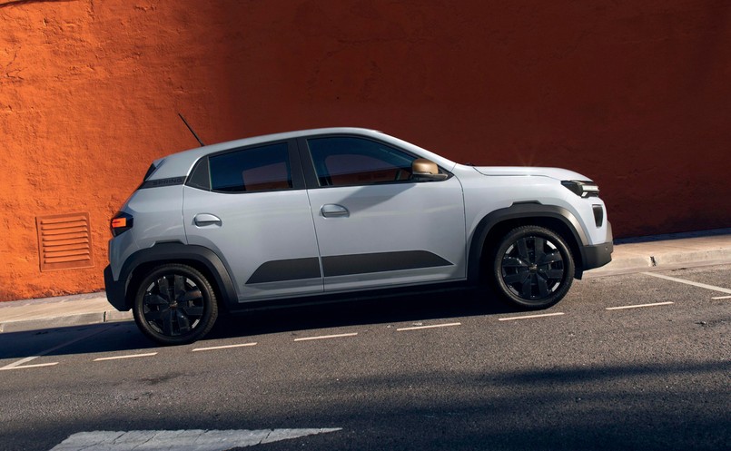 Nowa Dacia Spring 2026