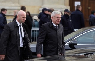 Karczewski: Odpowiedzi PO na pytania PiS okazały się 'trudne i zaskakujące'