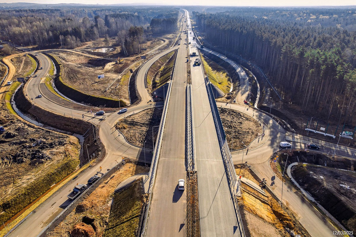 Wiadomo już, kiedy zostanie otwarty17-kilometrowy fragment budowanej od podstaw obwodnicy Zawiercia