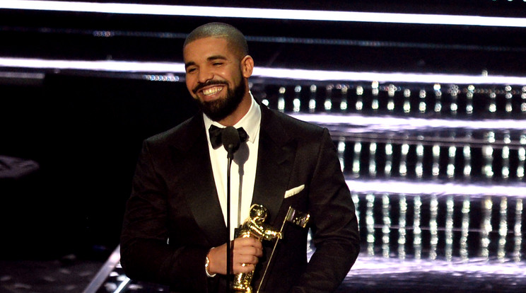 Drake az MTV Music Video Awardson is tarolt, és közeleg az újabb bombasiker /Fotó: Northfoto