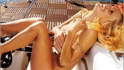 Eldőlt! Pamela Anderson lesz az utolsó Playboy nyuszi!