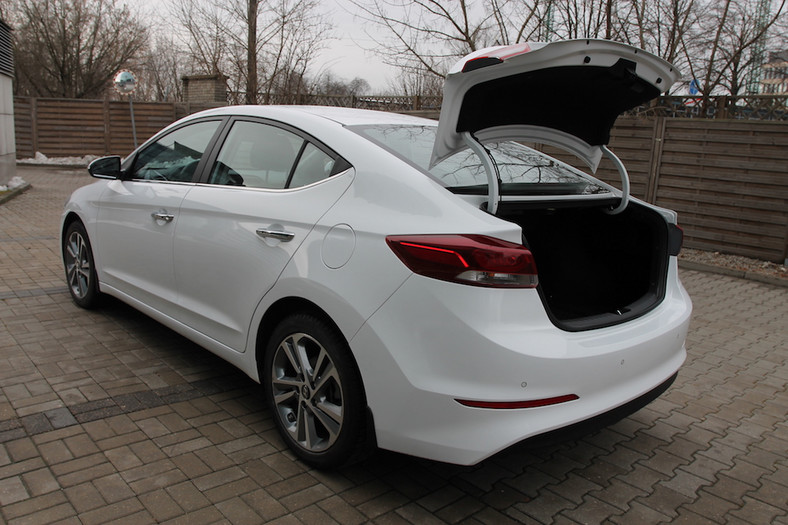 Hyundai Elantra 1.6 CRDi