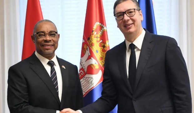 Aleksandar Vučić  i Euženio Sezaro Laborinju
