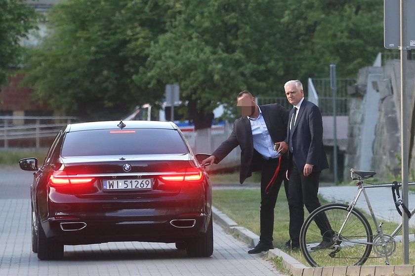 Oto łącznik prezesa ze światem