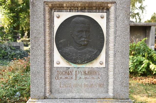 UMETNIK ZA KOGA SE NE OTIMAJU NI SRBI NI HRVATI Kompozitor "Lijepe ...