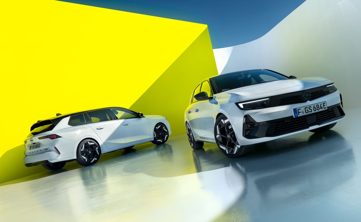 Opel Astra Sports Tourer GSe i Astra GSe