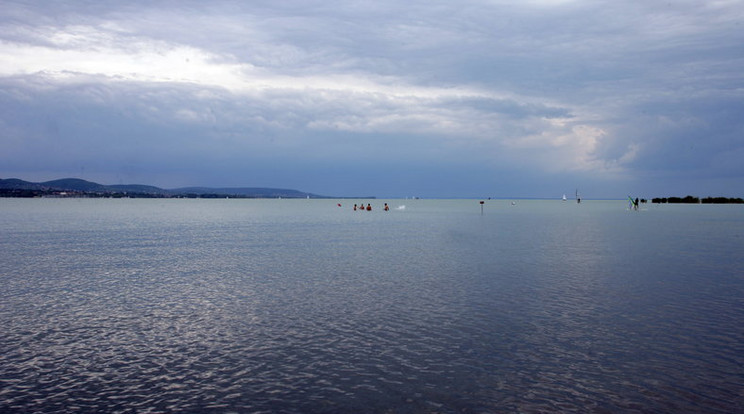 A Balaton két holttestet vetett partra csütörtökön / Fotó: RAS-archív