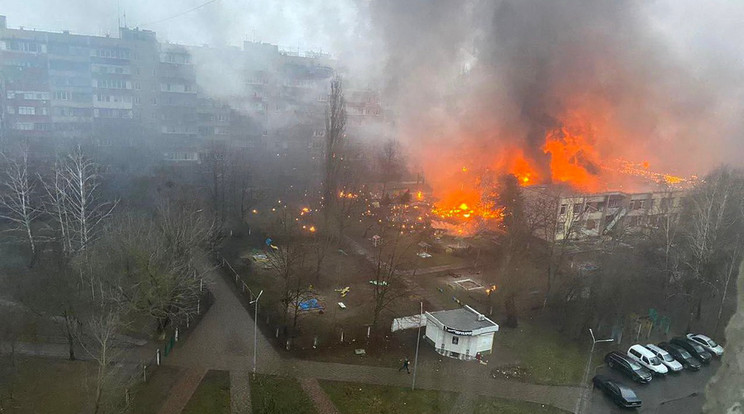 Egy óvoda mellett zuhant le egy helikopter Ukrajnában /Fotó: Profimedia
