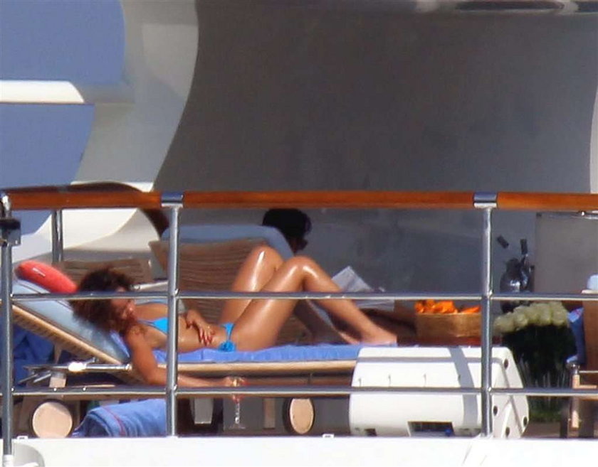 Rihanna w bikini