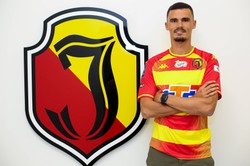 Defensywny pomocnik z Portugalii piłkarzem Jagiellonii Białystok