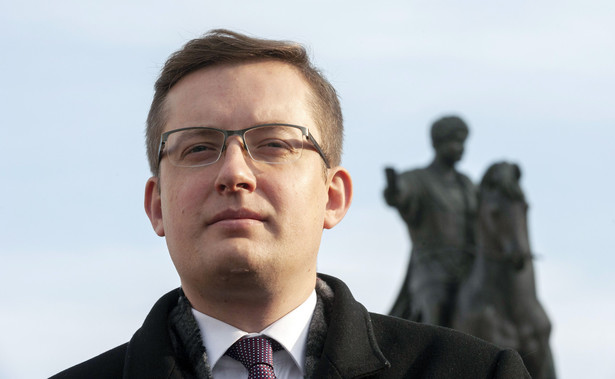 Poseł Konfederacji: Trzeba powiedzieć KE wara od polskiego stanowienia prawa