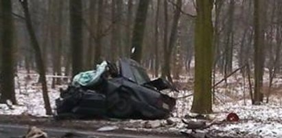 Śmierć na drodze. Auto wjechało w ciężarówkę!