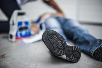 Munkahelyi újraélesztés: életet mentett a kihelyezett defibrillátor
