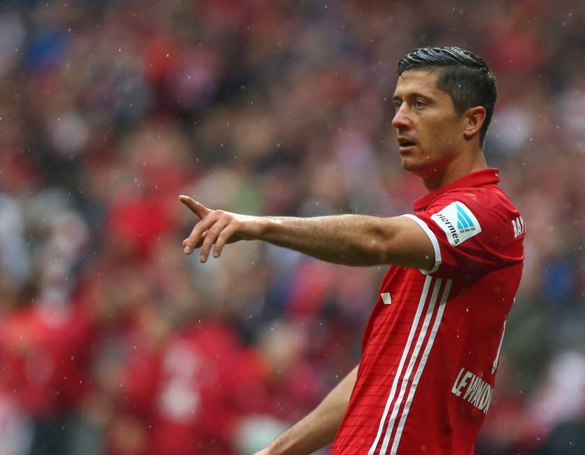 Robert Lewandowski jest ważnym ogniwem Bayernu Monachium. Carlo Ancelotii go nie wypuści