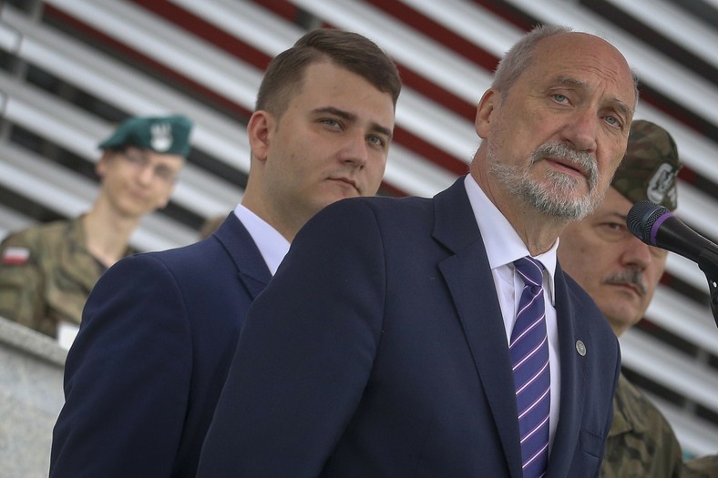 Bartłomiej Misiewicz i Antoni Macierewicz