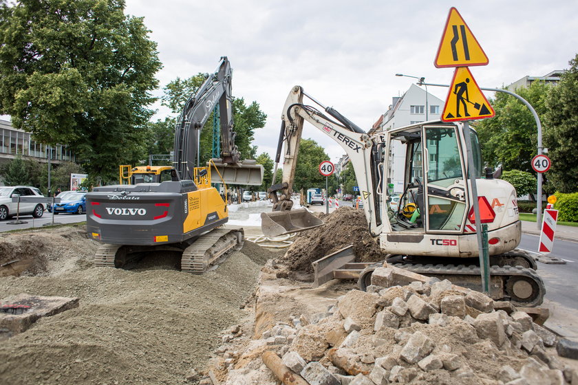 Tramwaje wracają po remoncie na ulicę Królowej Jadwigi