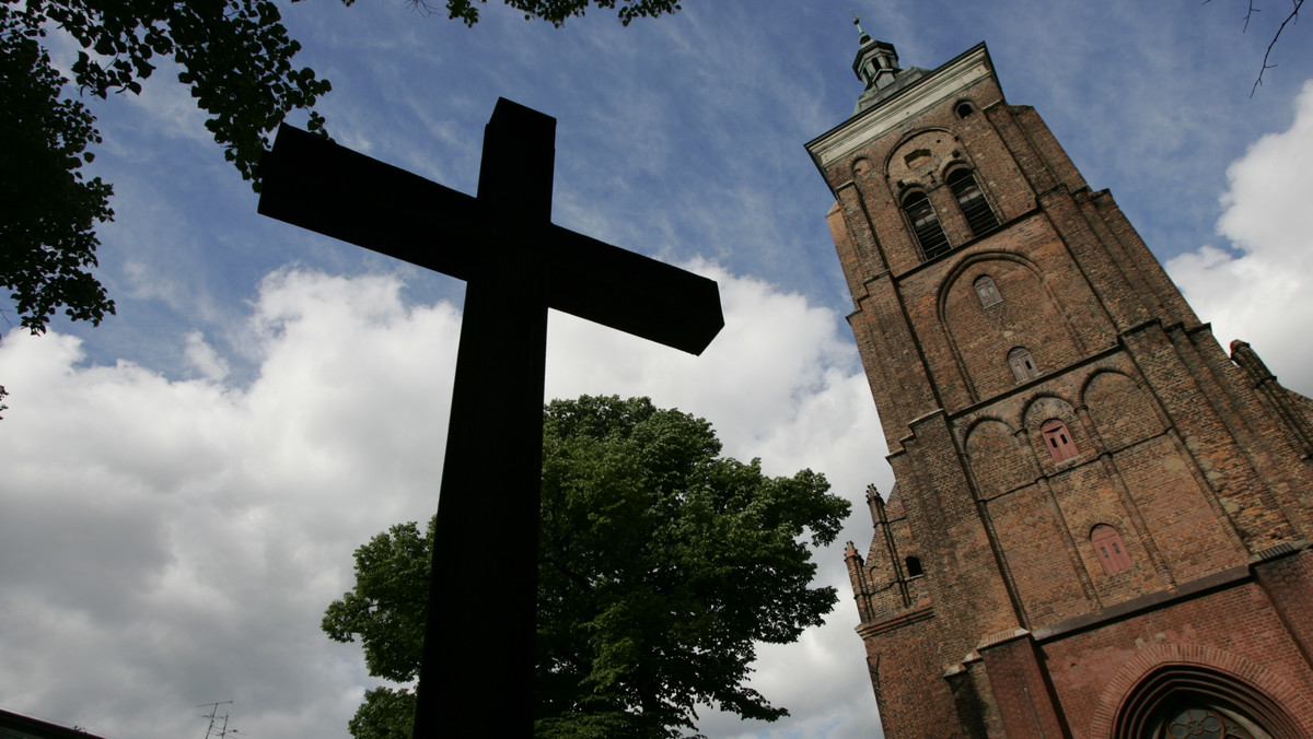 XV-wieczny kościół św. Bartłomieja w Gdańsku to kolejny zabytek w mieście, który będzie podświetlany po zmroku. Iluminacja świątyni rozpocznie się w poniedziałek. Do tej pory, na liście zabytków w Gdańsku oświetlanych w ciemnościach były 72 obiekty.