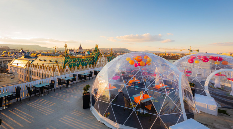 A Hotel President Budapest tetejéről kilátás nyílik a város kiemelkedő nevezetességeire