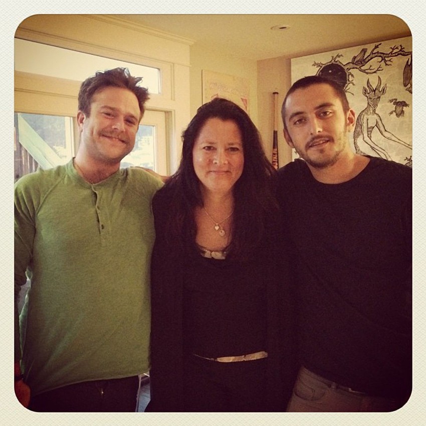 Zak i Kodi Vilijams sa majkom Mašom